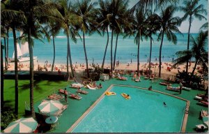 Vtg Honolulu Hawaii HI Waikiki Beach Outrigger Hotels Pool Beach View Postcard