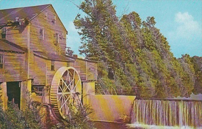 Tennessee Pigeon Forge Water Mill On Little Pigeon River