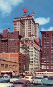 DOWNTOWN DALLAS STREET SCENE SHOWING THE MAGNOLIA BUILDING circa 1955