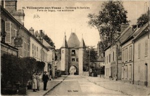 CPA VILLENEUVE-sur-YONNE - Faubourg St-Savinien - Porte de JOIGNY vue (658563)