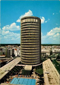 Nairobi, Kenya  NAIROBI HILTON HOTEL  Circular Building & Pool  4X6 Postcard
