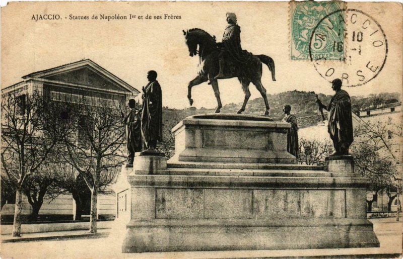 CPA CORSE - AJACCIO - Statues de Napoléon Ier et de ses Fréres (710209)
