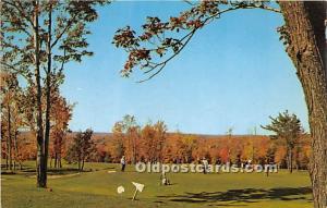 Laurels Hotel & Country Club, Private Golf Course and Club House Golf Postcard