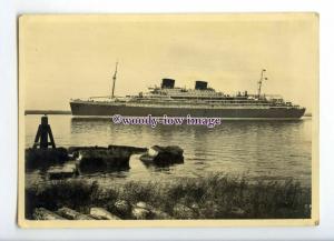 LN1579 - Dutch Liner - Willem Ruys , built 1947 - postcard