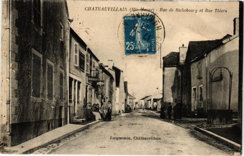 CPA Chateauvillain - Rue de Richebourg (270430)