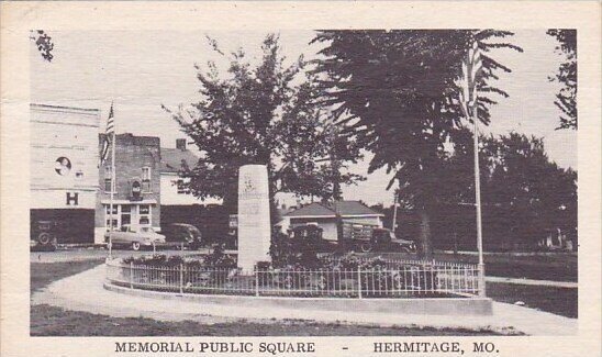 Memorial Public Square Hermitage Missouri