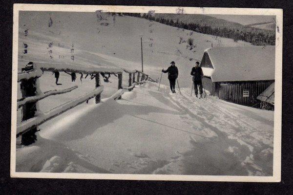 Czechoslovakia Vanocni novorocni pozdrav Postcard Ski Skiing Ceskoslovensko