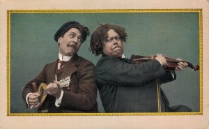 Comic Guys Making Music Vintage Postcard 06.51