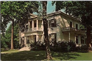 Postcard HOUSE SCENE Crawfordsville Indiana IN AJ5229