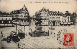 CPA ORLÉANS - Place du martroi et rue (155430)