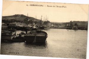 CPA CHERBOURG - Bassin de l'Avant-Port (245938)