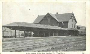 1907 Railroad Depot Union Station White River Junction Vermont postcard 7513