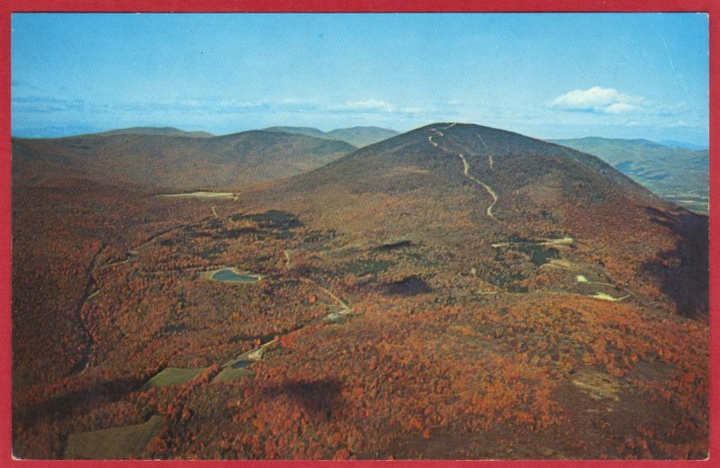 AUTUMAL VIEW OF EQUINOX SKY LINE DRIVE, NEAR MANCHESTER, VERMONT  SEE SCAN  PC70