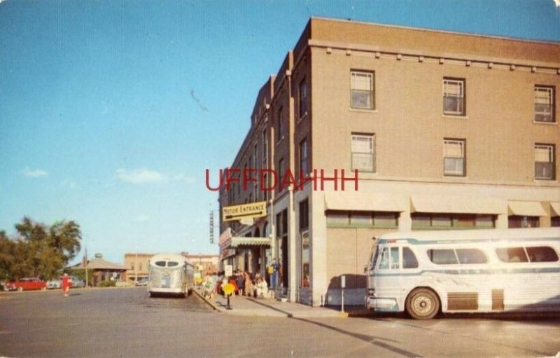 GREYSTONE HOTEL - GREYHOUND BUS DEPOT, DETROIT LAKES, MN. circa 1955