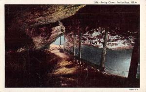 Put-in-Bay Ohio Perry Cave Antique Postcard J63836