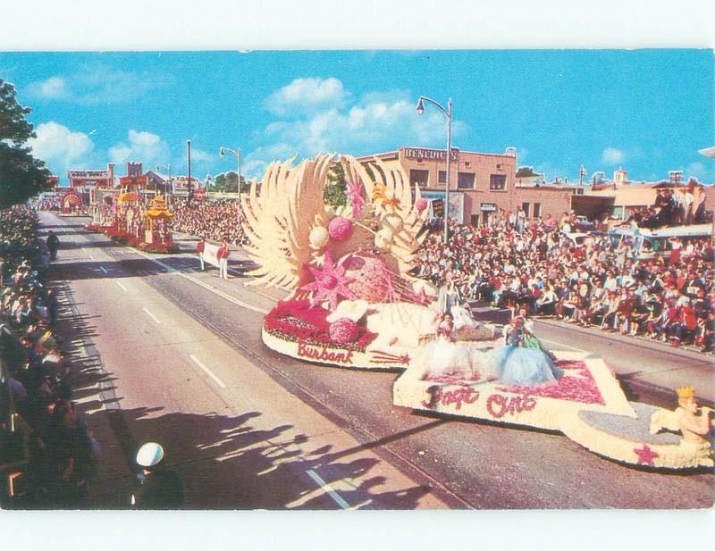Pre-1980 FLOATS IN TOURNAMENT OF ROSES PARADE Pasadena - Los Angeles CA E7240