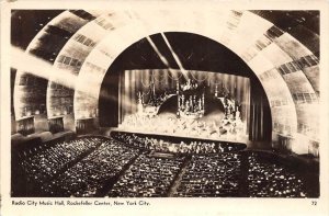 12397 New York City 1940's   Radio City Music Hall