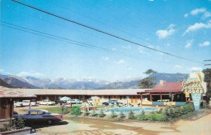 SILVER SADDLE MOTOR LODGE Estes Park, Colorado Roadside c1950s Vintage Postcard