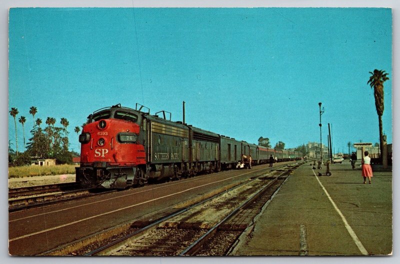 Lark Southern Pacific Train #76 Glendale California Postcard Z1