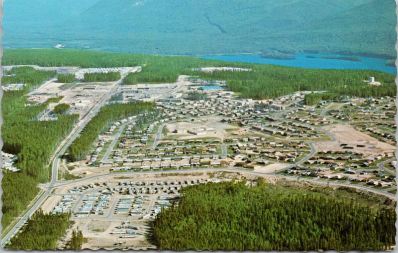 Mackenzie BC British Columbia Aerial View UNUSED Vintage Postcard D89