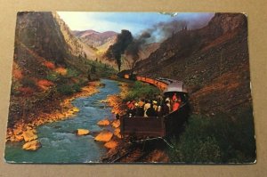 VINTAGE USED 1975  POSTCARD DURANGO SILVERTON NARROW GUAGE PASS. TRAIN COLORADO