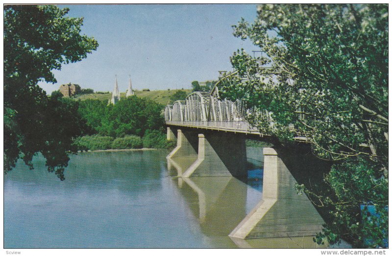 Finlay Bridge over the South Saskatchewan River in Medicine Hat,  Alberta,  C...