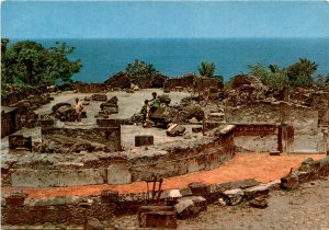 Saint-Pierre, Martinique, Church of Fort, volcanic eruption Postcard