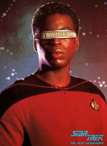 CONTINENTAL SIZE POSTCARD STAR TREK LEVAR BARTON AS GEORDI LA FORGE