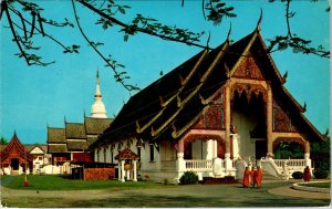 VINTAGE POSTCARD WAT PRA SING TEMPLE CHIENGMAI THAILAND