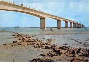 BR57401 L ile d oleron le pont reliant festival de la rochelle juin Pos   France