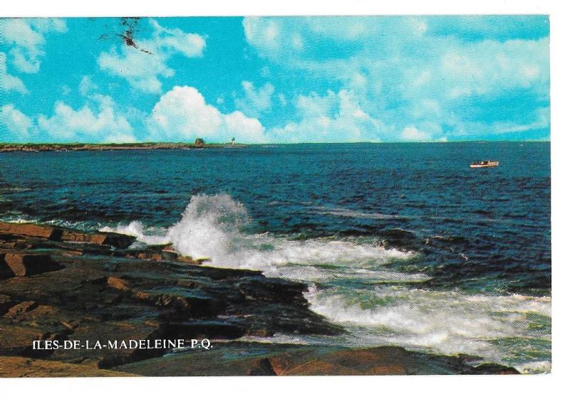 Canada Iles de la Madeleine PQ Magdalen Islands Coast Quebec Vtg 1971 Postcard