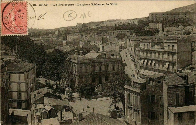 CPA AK Oran La Préfecture, La Place Kléber ALGERIE (748920)
