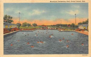 GRAND ISLAND, Nebraska NE  MUNICIPAL SWIMMING POOL  Roadside 1952 Linen Postcard