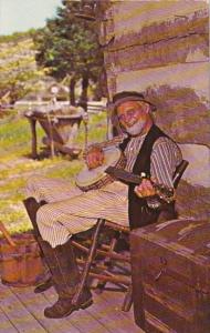 Kentucky Renfro Valley Old Joe Clark Playing Banjo 1973