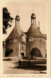CPA Saint-Fargeau - Tours Jumelles et Entree du Chateau FRANCE (960789)