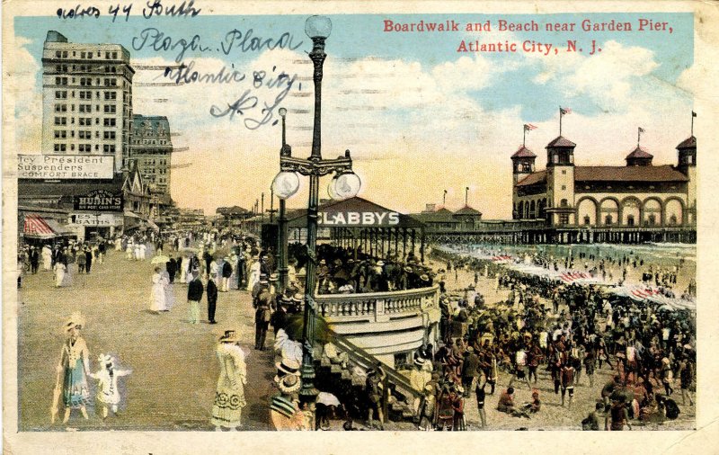 NJ - Atlantic City. Boardwalk, Beach