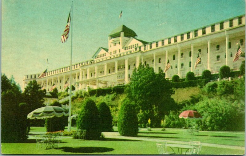 Mackinac Island Michigan MI Grand Hotel and Formal Garden UNP Chrome Postcard