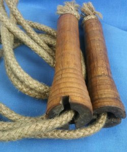 Vintage Skipping Rope With Wooden Handles (U)