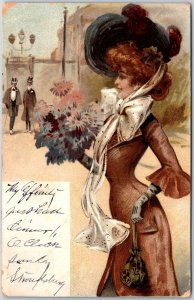 1910's Sexy Woman Well-Dressed Big Ribbons Fashion With Flower Bouquet Postcard