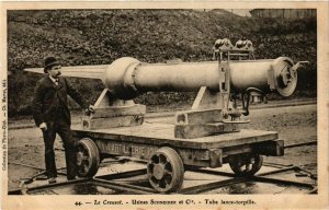CPA Le Creusot Tube lance-torpille FRANCE (954378)