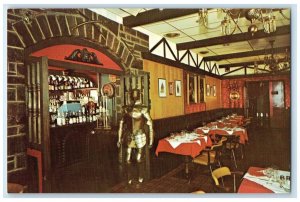 c1960s Piccadilly Restaurant And Pub Interior Washington DC Unposted Postcard