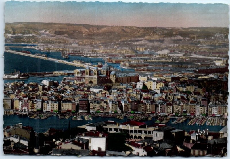 Postcard - Vue générale sur le vieux port et les bassins - Marseille, France