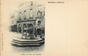 CPA MANTES-la-JOLIE-L'Hotel-de-Ville La Fontaine (260622)