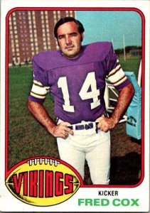 1976 Topps Football Card Fred Cox Minnesota Vikings sk4419