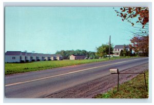 Vintage Grant's Motel Vernon New York. Postcard P132E