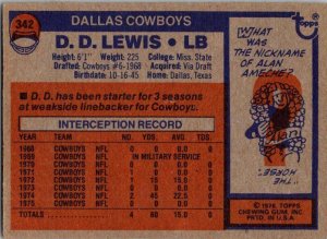 1976 Topps Football Card D D Lewis Dallas Cowboys sk4340