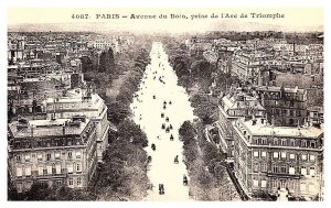 France Paris     Avenue du Bois , prise de l'Arc de Triomphe