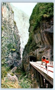 A Bridge on the Rocky Cliff East West Highway TAIWAN Postcard