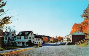 The Yodler Stowe Vermont VT Inn Hotel Unused Vintage Postcard H23