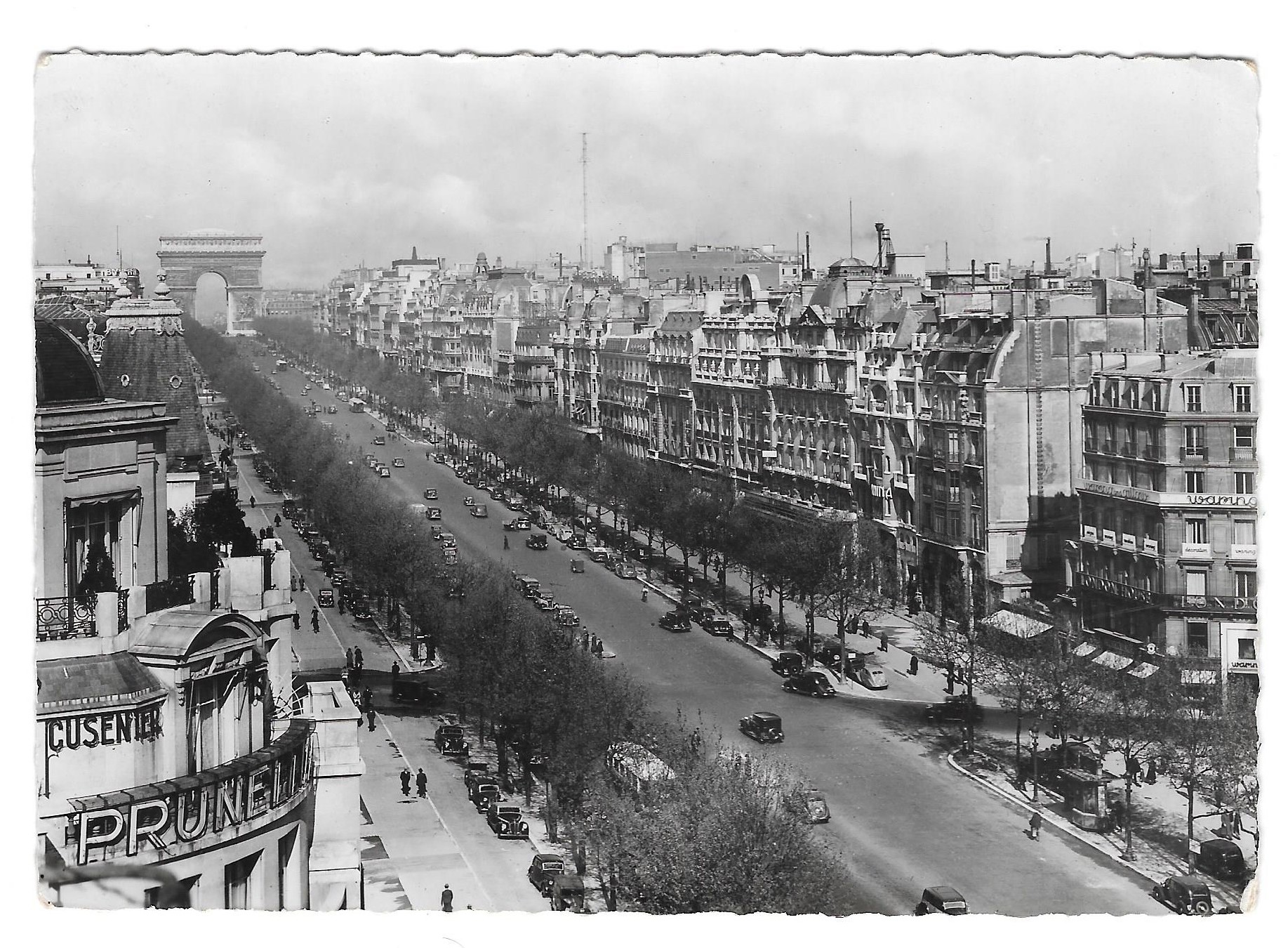 Les Champs Elysees Street View Paris France UNP UDB Postcard C19